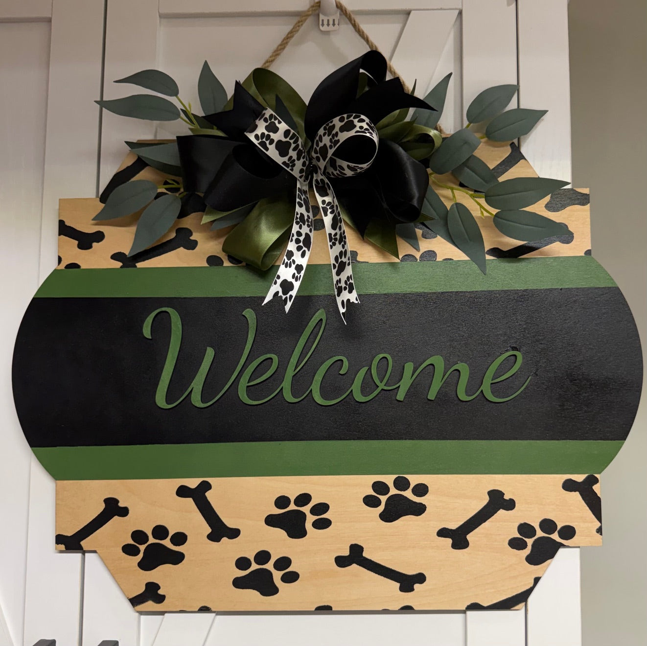 Dog bone/paw Welcome sign